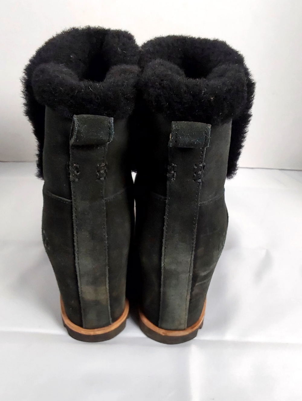 Ugg Seyline Waterproof Genuine Shearling Bootie - Picture 4 of 12